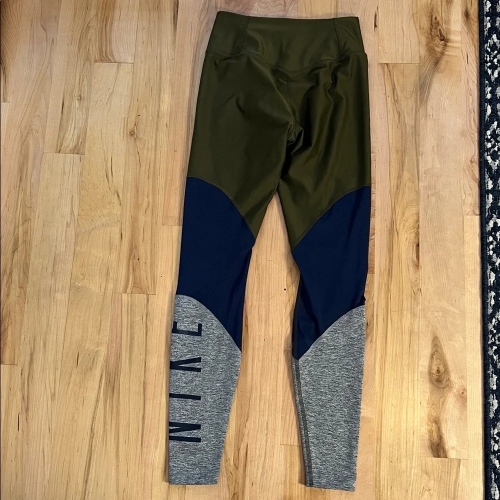 Nike Dri Fit Women's Olive, Navy, and Gray Leggings Size XS